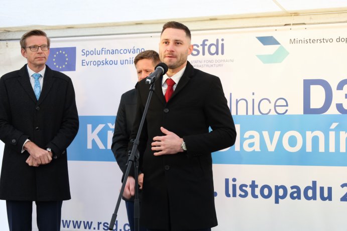 Obchvat Olomouce ve finále. Dálnice Křelov-Slavonín je průjezdná