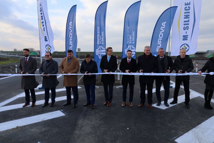 Obchvat Olomouce ve finále. Dálnice Křelov-Slavonín je průjezdná