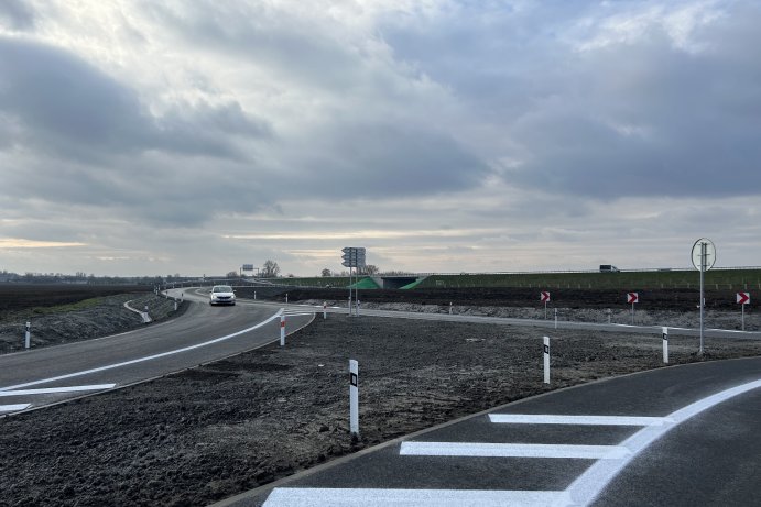  Obchvat Olomouce ve finále. Dálnice Křelov-Slavonín je průjezdná