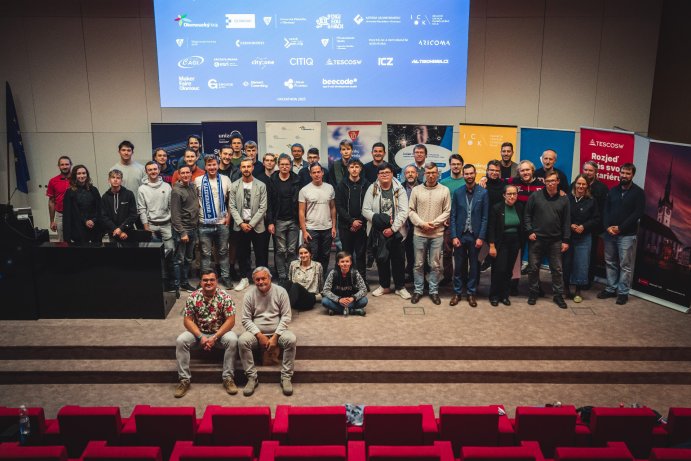  Hackathon zná vítěze krajského kola. Uspěl model předpovídající poškození silnic
