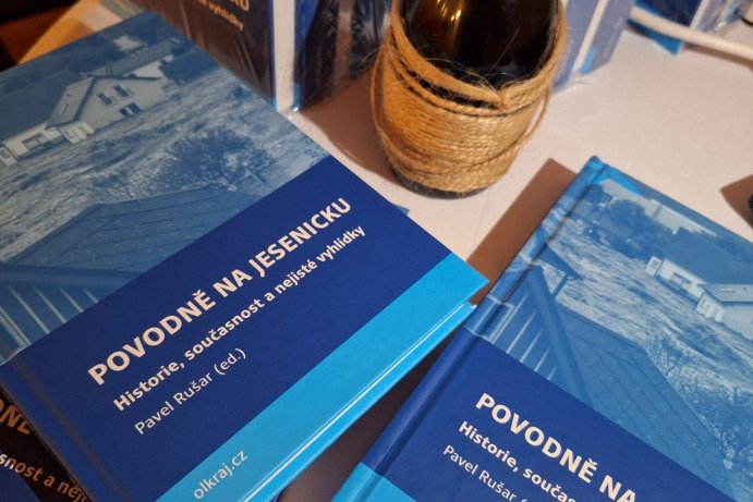 Vodní tvrz hostila křest publikace o povodních v regionu
