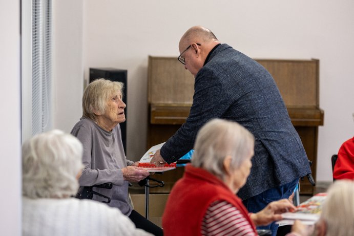 Požár v kuchyni nebo nástrahy zimy? Kalendář hasičů a kraje poradí