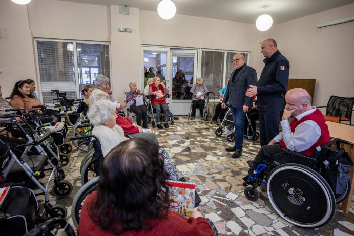 Požár v kuchyni nebo nástrahy zimy? Kalendář hasičů a kraje poradí