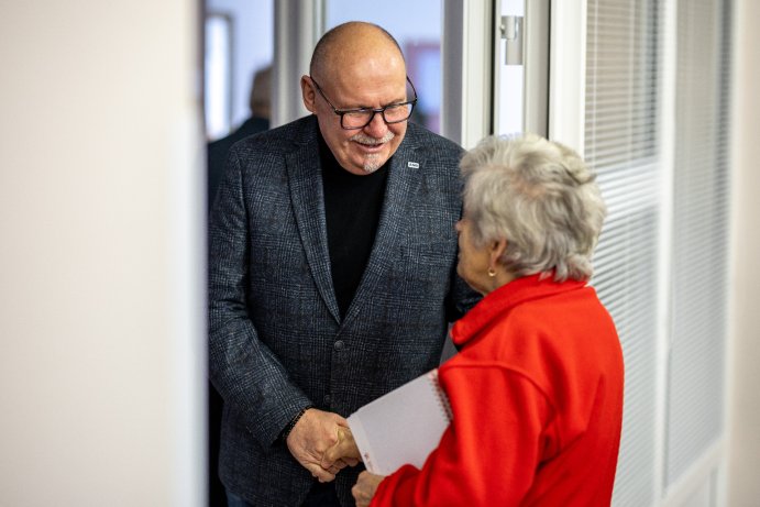 Požár v kuchyni nebo nástrahy zimy? Kalendář hasičů a kraje poradí