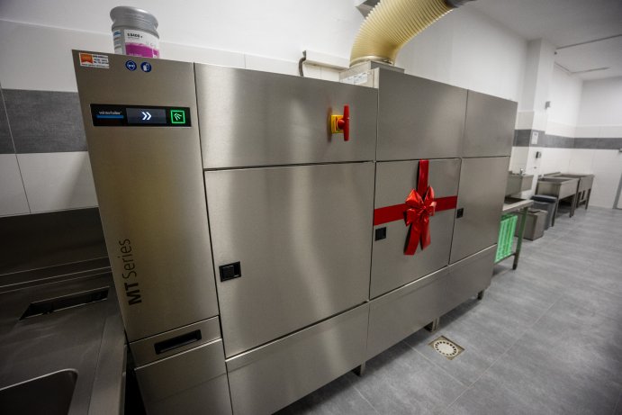  Super výkonnou myčku pro sociální služby pořídil kraj
