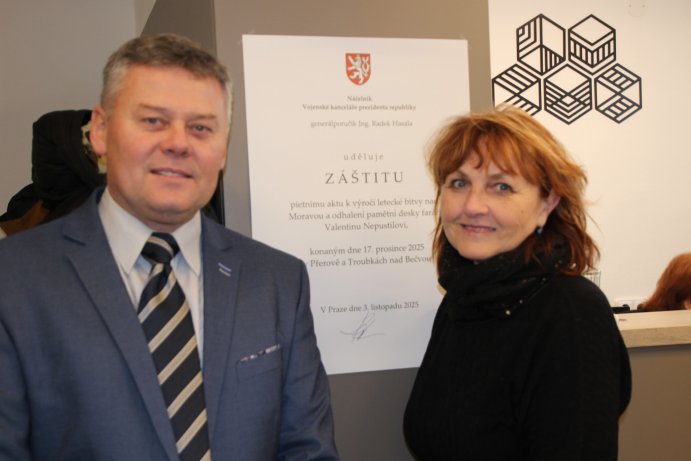  Uctili památku amerických letců i statečnost obyvatel Troubek
