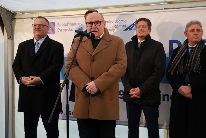  Cesta z Olomouce do Kokor je průjezdná. Nově po dálnici
