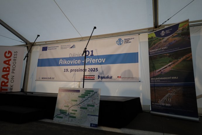  D1 je kompletní. Dálnice mezi Říkovicemi a Přerovem už je v provozu
