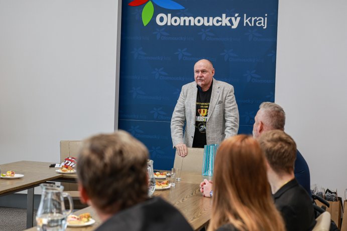  Parahokejisté se na kraji pochlubili úspěchem – po 21 letech jsou mistry republiky
