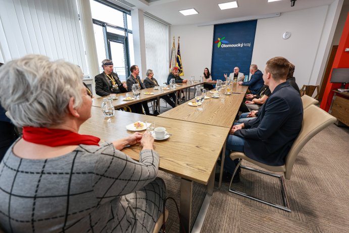  Parahokejisté se na kraji pochlubili úspěchem – po 21 letech jsou mistry republiky
