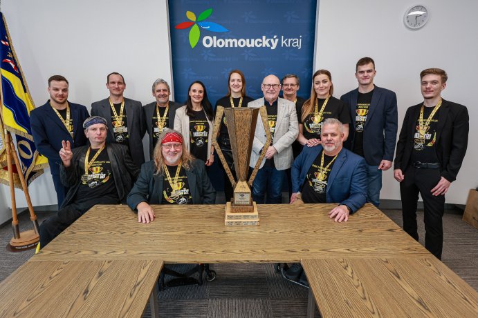  Parahokejisté se na kraji pochlubili úspěchem – po 21 letech jsou mistry republiky
