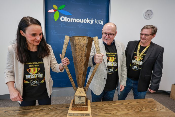  Parahokejisté se na kraji pochlubili úspěchem – po 21 letech jsou mistry republiky
