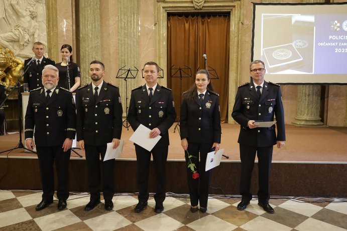  Nejlepší policisté získali ocenění krajského ředitelství
