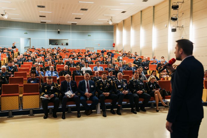  Policisté jednali na mezinárodní konferenci. Už po desáté
