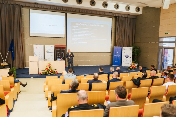  Policisté jednali na mezinárodní konferenci. Už po desáté
