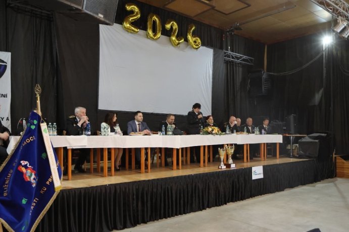  Dobrovolní hasiči z Jesenicka na shromáždění uctili památku kolegů
