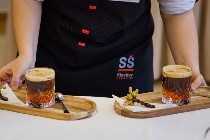  Kuchaři kouzlili s krkovičkou, baristé připravovali kávu
