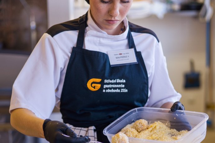  Kuchaři kouzlili s krkovičkou, baristé připravovali kávu
