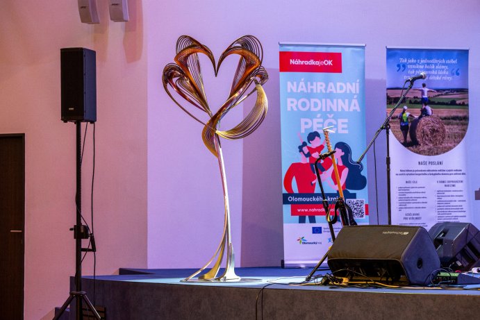  Poděkování pro pěstouny. Při Předmájové veselici
