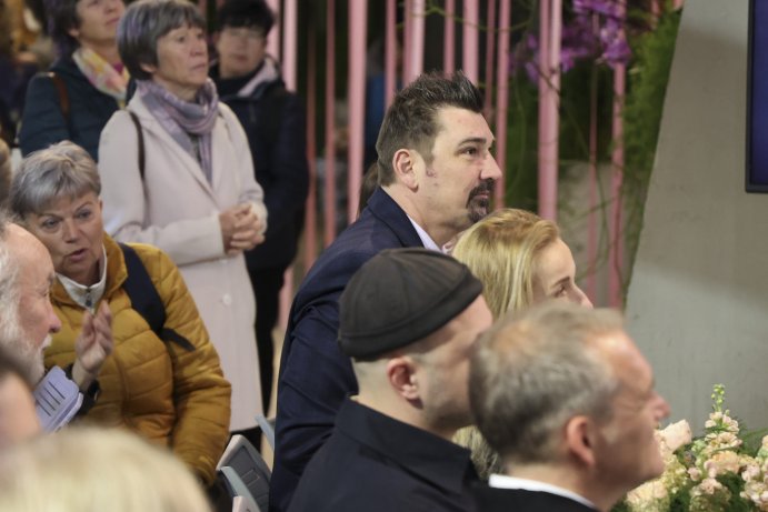  Flora propojila krásu květin a tóny hudby
