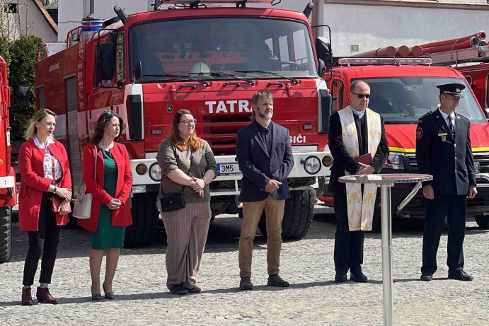  Nová cisterna pro hasiče v Žulové. Zapojili se lidé, přispěl i kraj
