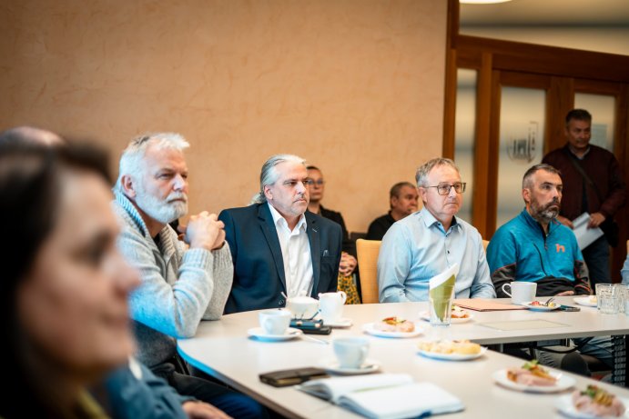  V Zábřehu řešili, jak pokračují práce po povodních
