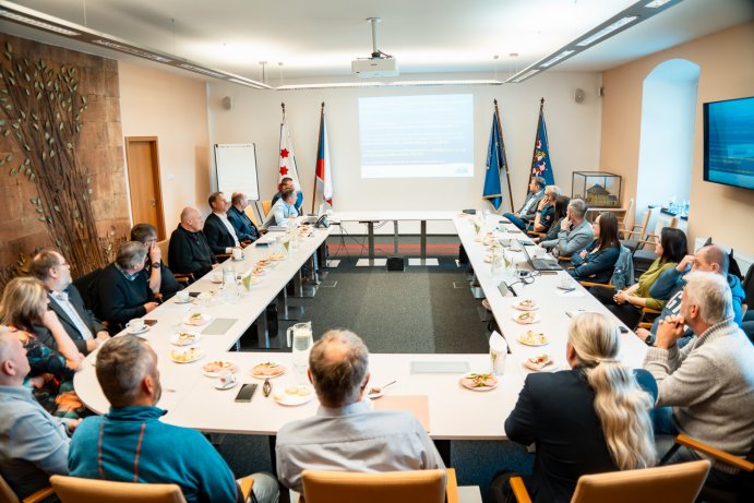  V Zábřehu řešili, jak pokračují práce po povodních
