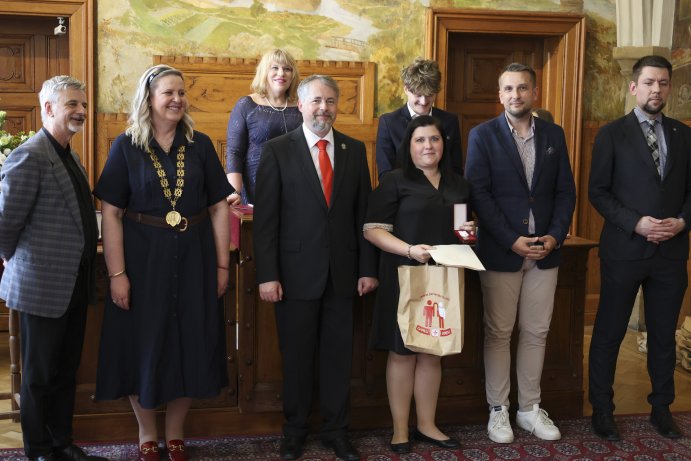  Dárci krve převzali v Olomouci Zlaté medaile Jana Janského
