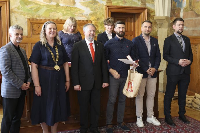  Dárci krve převzali v Olomouci Zlaté medaile Jana Janského
