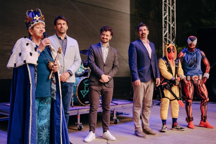  Olomoucký Letňák ožil majálesem. Královnou se stala Dina Štěrbová