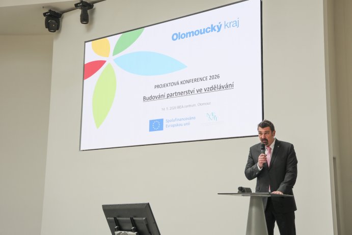  Olomoucký kraj propojuje školy a odborníky. Chce modernější vzdělávání

