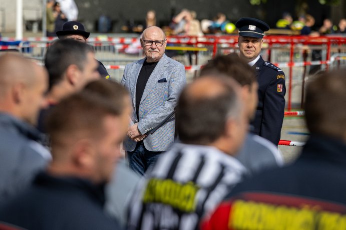 Nejtvrdší hasiči poměřili síly v Olomouci
