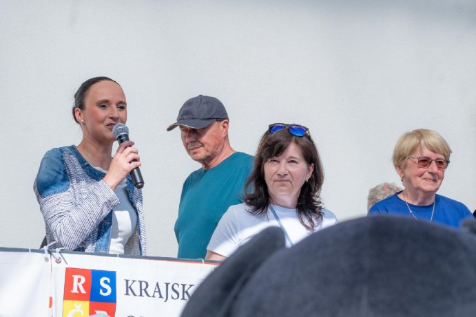  Senioři ovládli stadion a předvedli, že věk nemusí být překážkou
