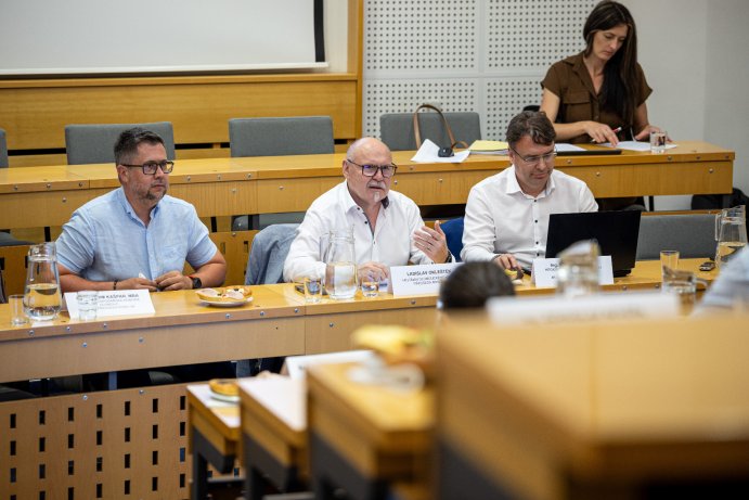  Krajská tripartita řešila podporu ohrožených regionů i nové vzdělávání
