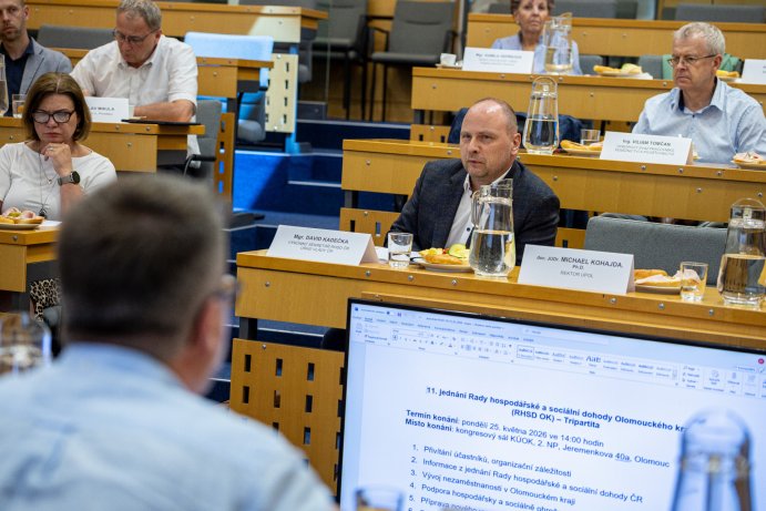  Krajská tripartita řešila podporu ohrožených regionů i nové vzdělávání
