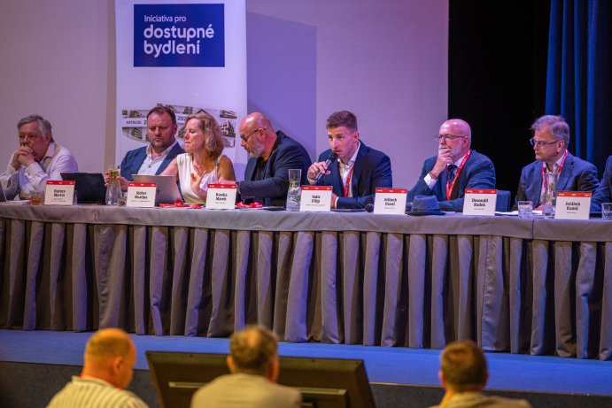  Konference v Olomouci otevřela téma dostupného bydlení
