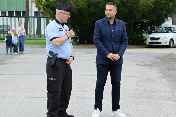  Bezpečnostní složky předvedly svou práci zblízka
