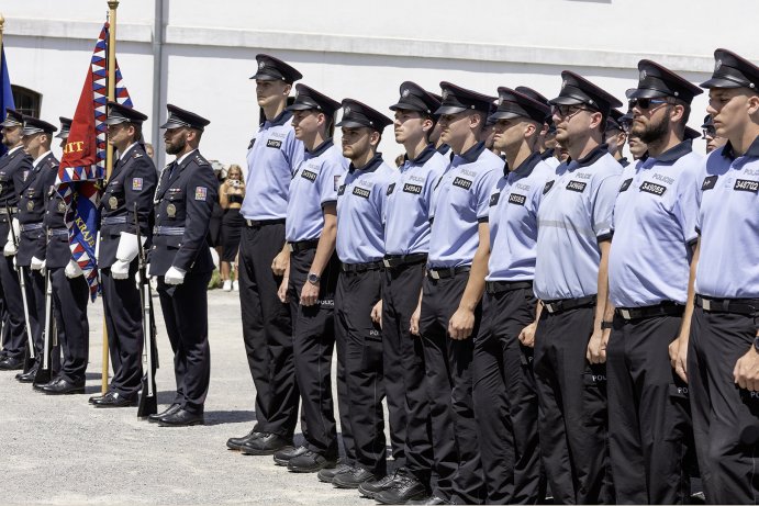  Výročí Policie ČR doprovodilo ocenění i služební sliby