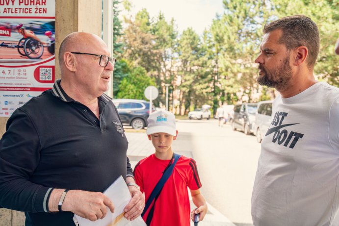  Léto odstartovali fotbalem. Mladí sportovci zahájili tradiční fotbalovou školu
