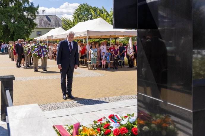  Olomoucký kraj uctil památku obětí z Českého Malína