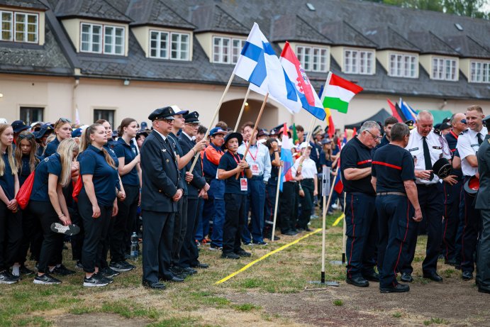 Šumperk hostí světové setkání mladých hasičů. Dorazily stovky účastníků z celého světa