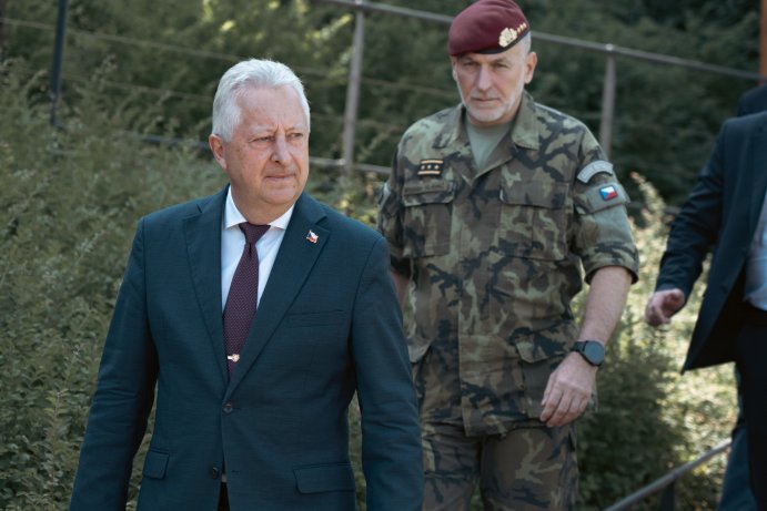 7. mechanizovaná brigáda má nového velitele. Slavnostní předání proběhlo v Hranicích