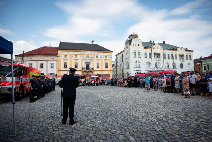 Nová hasičská cisterna posílí jednotku v Litovli