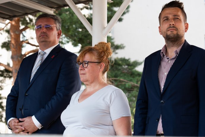 Z prázdnin rovnou do služby. Středoškoláci složili vojenskou přísahu