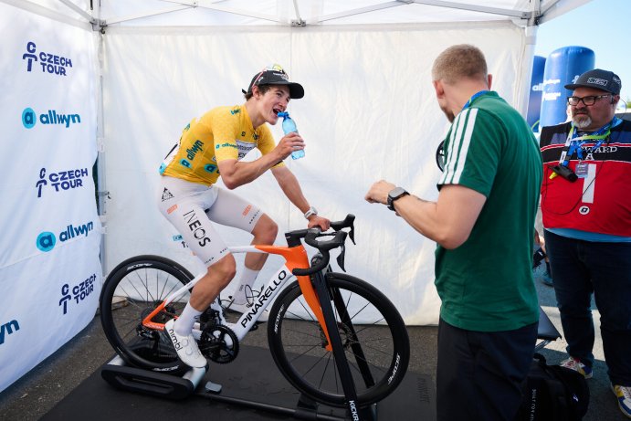  Czech Tour ve třetí etapě dojela na Dlouhé stráně
