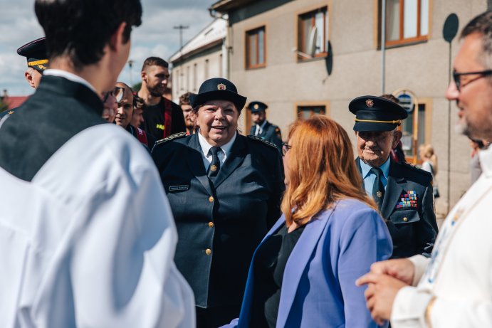  Hody v Přáslavicích nabídly hudbu, zábavu i slavnostní žehnání hasičského auta
