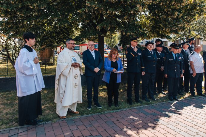  Hody v Přáslavicích nabídly hudbu, zábavu i slavnostní žehnání hasičského auta
