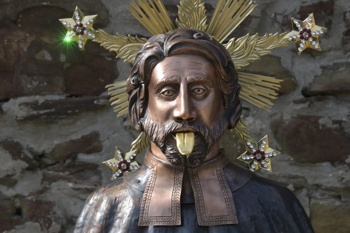  Helfštýn znovu ovládli mistři kovářského řemesla
