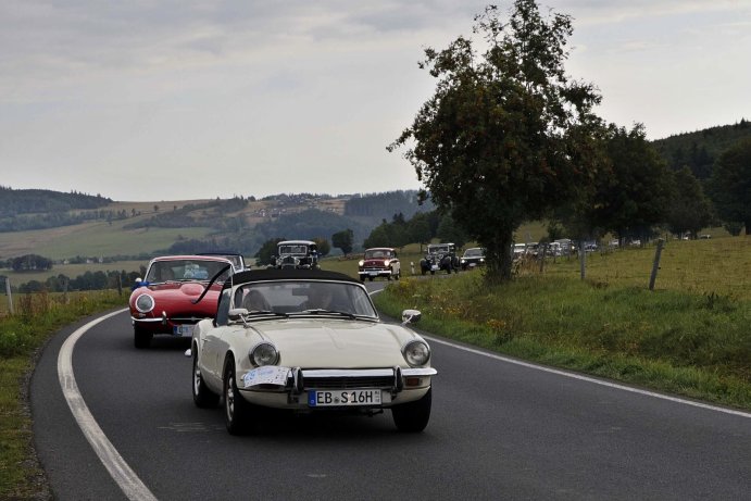  Historická auta zavítala do Jeseníku. Trofeo Niké nabídlo krásu i motoristickou tradici