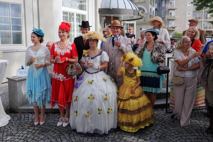  Historická auta zavítala do Jeseníku. Trofeo Niké nabídlo krásu i motoristickou tradici